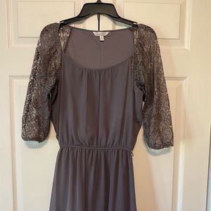 Grey summer dress, Size Large, Cinch waist and arms, 3/4 length lace sleeves